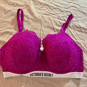 VS Pink bra